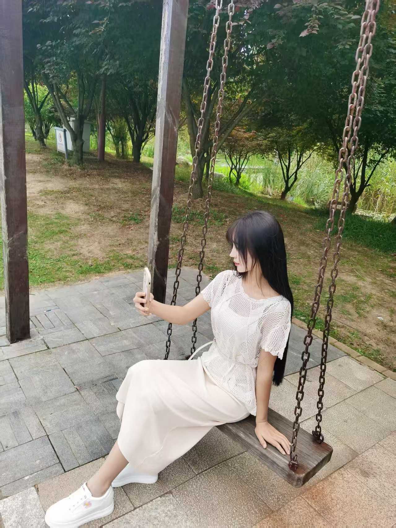 清纯兼职美妞洋洋