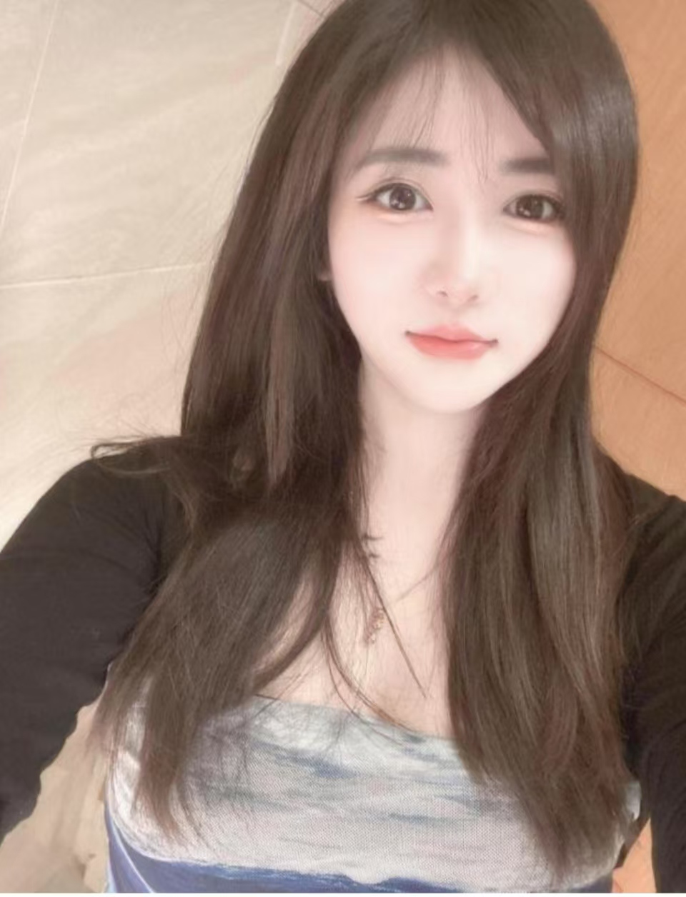 性感丰满甜妹木瓜