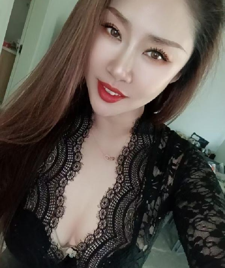 西青热辣东北妞