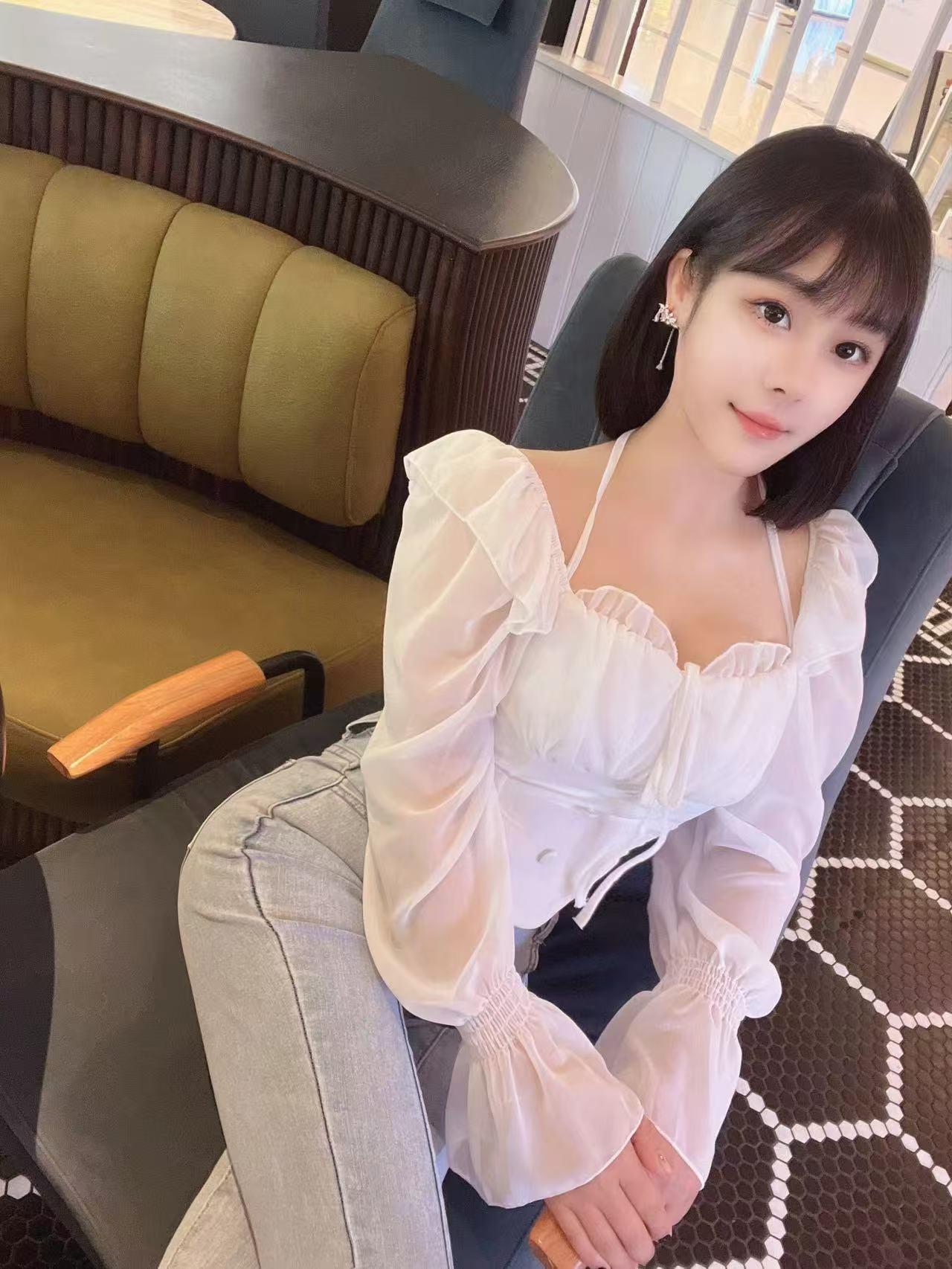 天府五街的兼职小姐姐