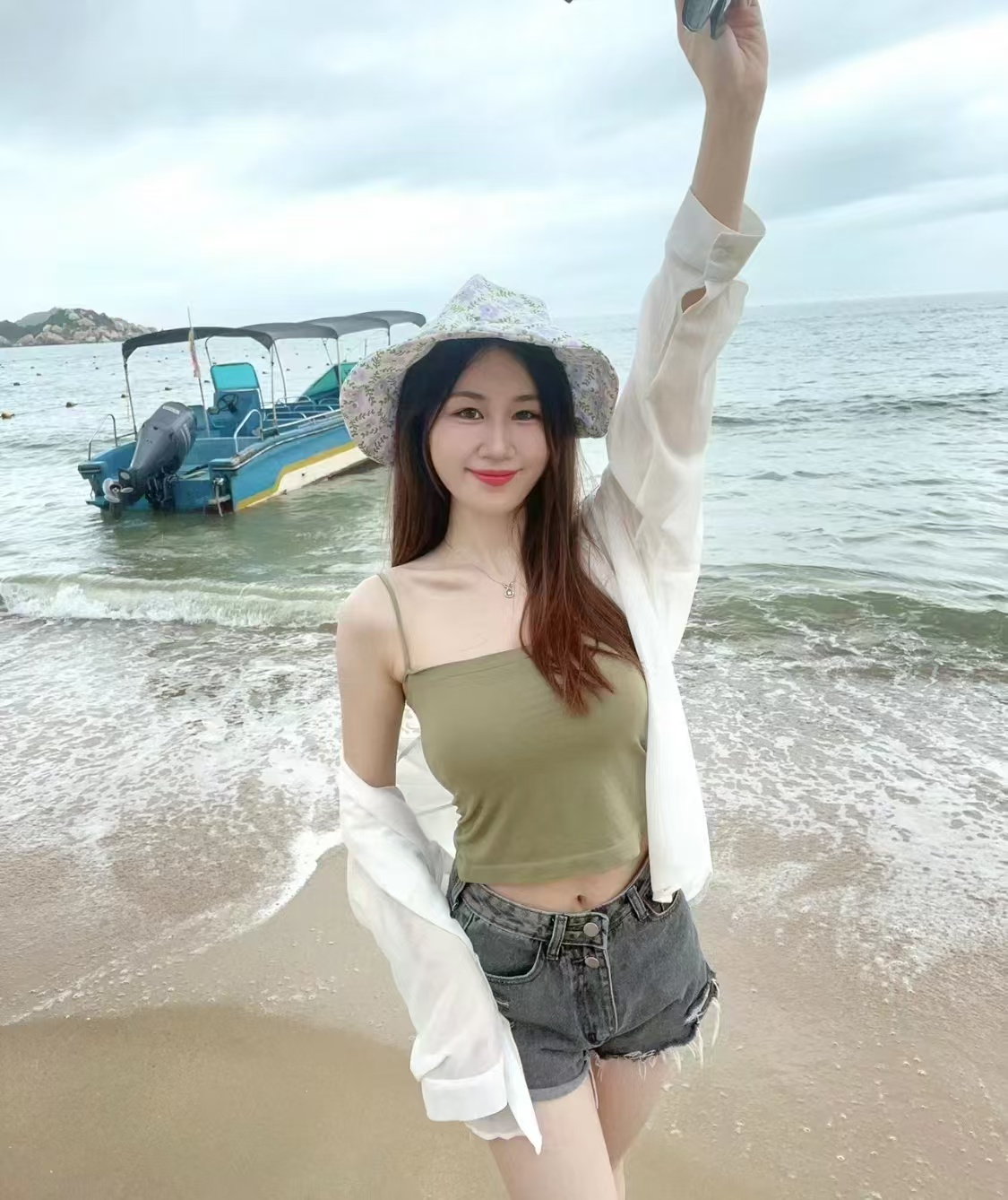 极品大兔子嫩妹哆肉