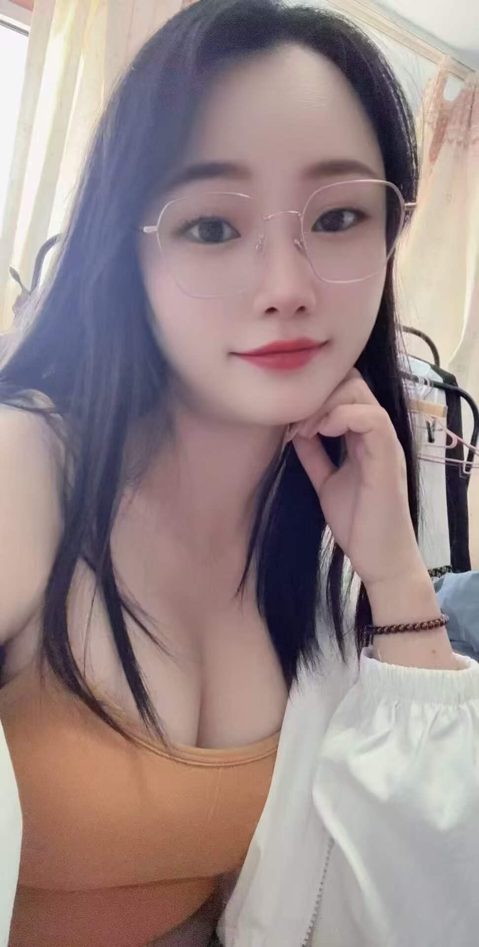 南方奶大兼职妹妹