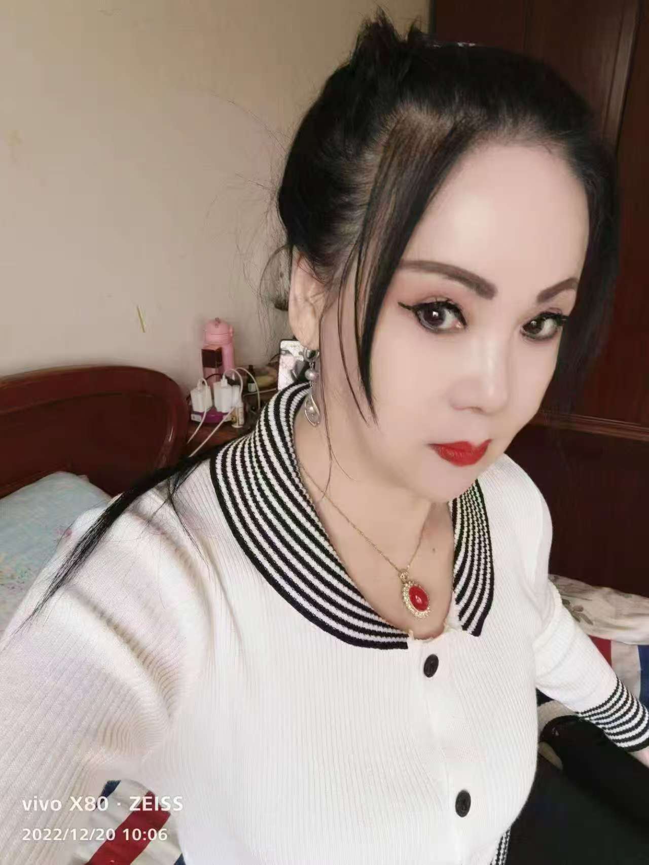 东丽风情熟女月月姐
