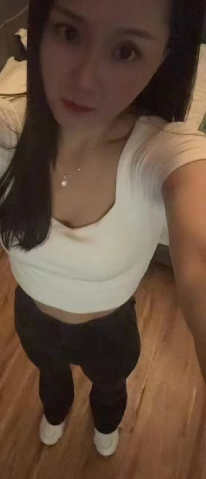 东丽区黑丝妹，颜值耐看