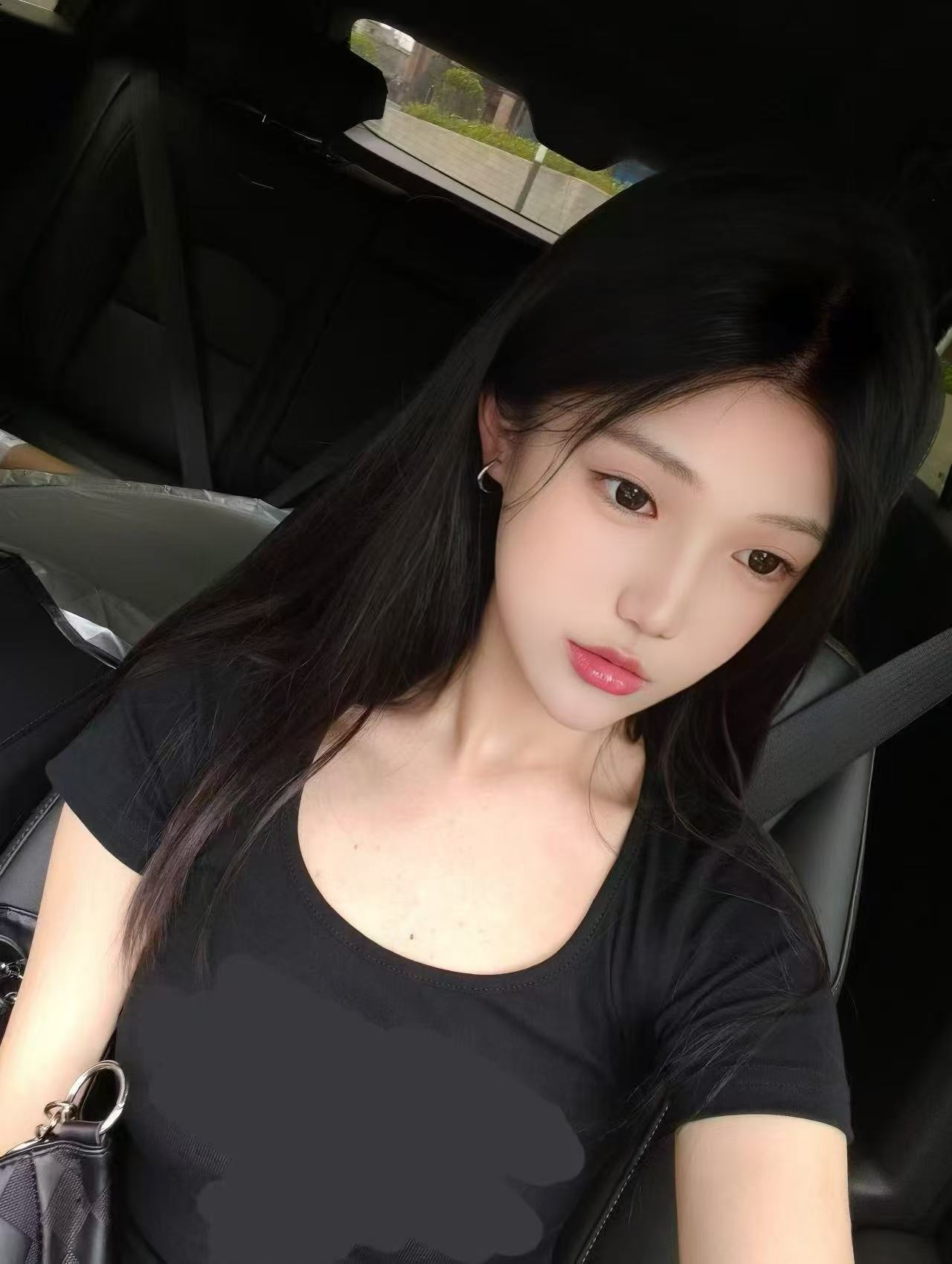 甜美紧致小嫩妹萱萱