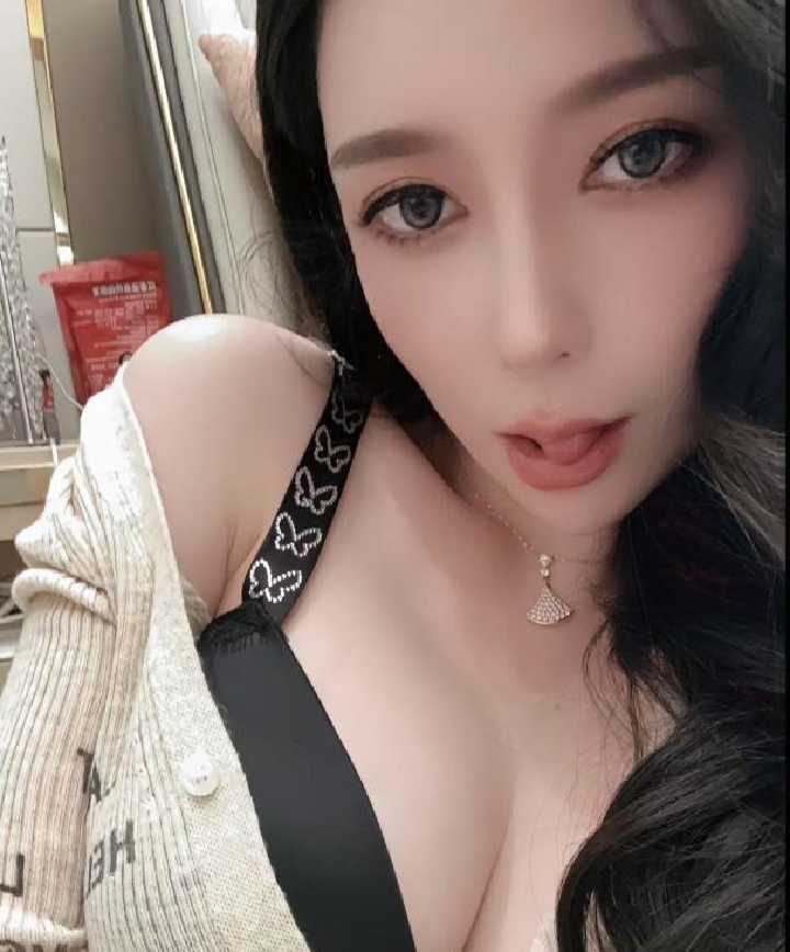 南岗勾人大奶尤物桃子