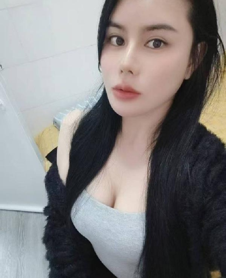 福田大屁股兼职少妇