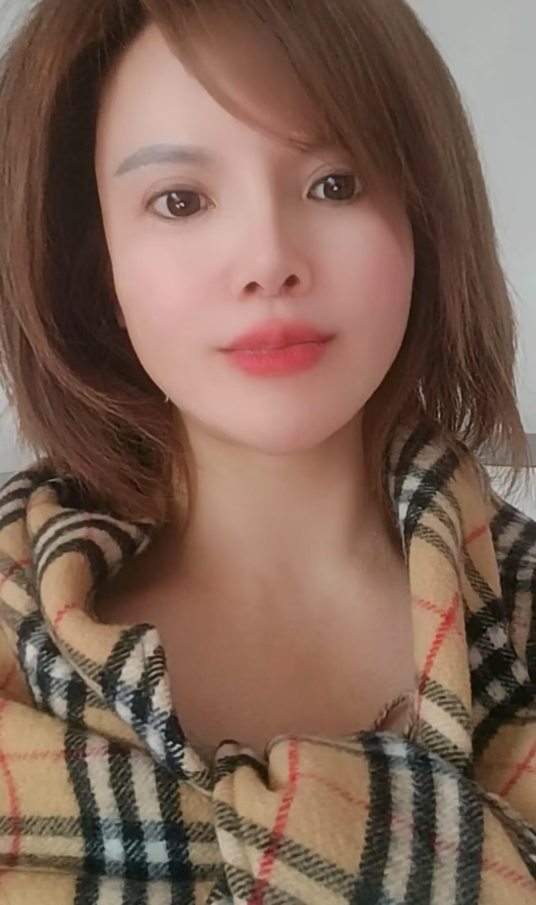 丰满情趣小少妇英英