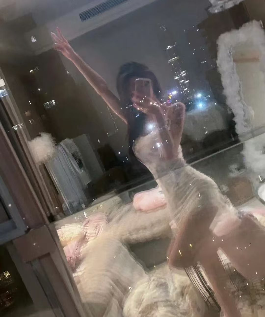 新城热辣美妞晴儿