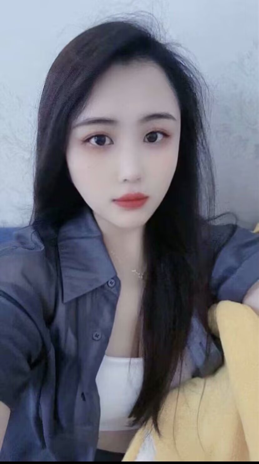 白嫩丰满少妇