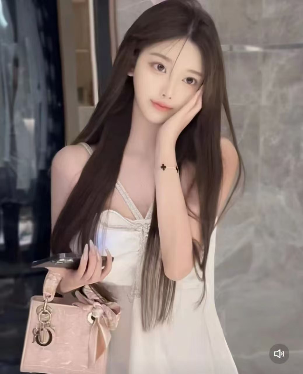 龙华粉嫩甜妹曦曦