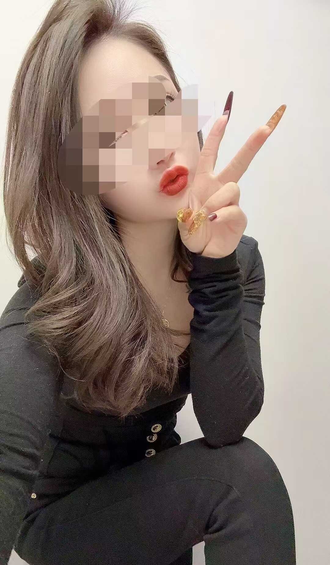 丰满紧致小姐姐云朵