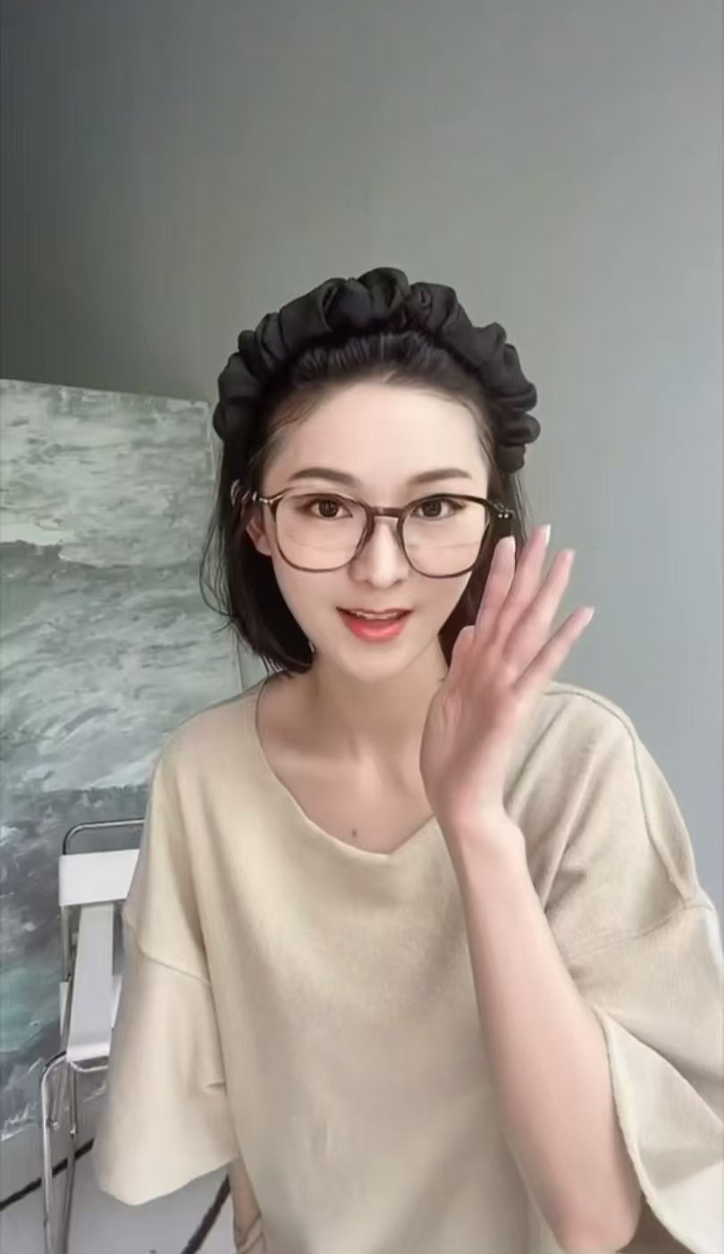 长宁撩人眼镜妞好宝