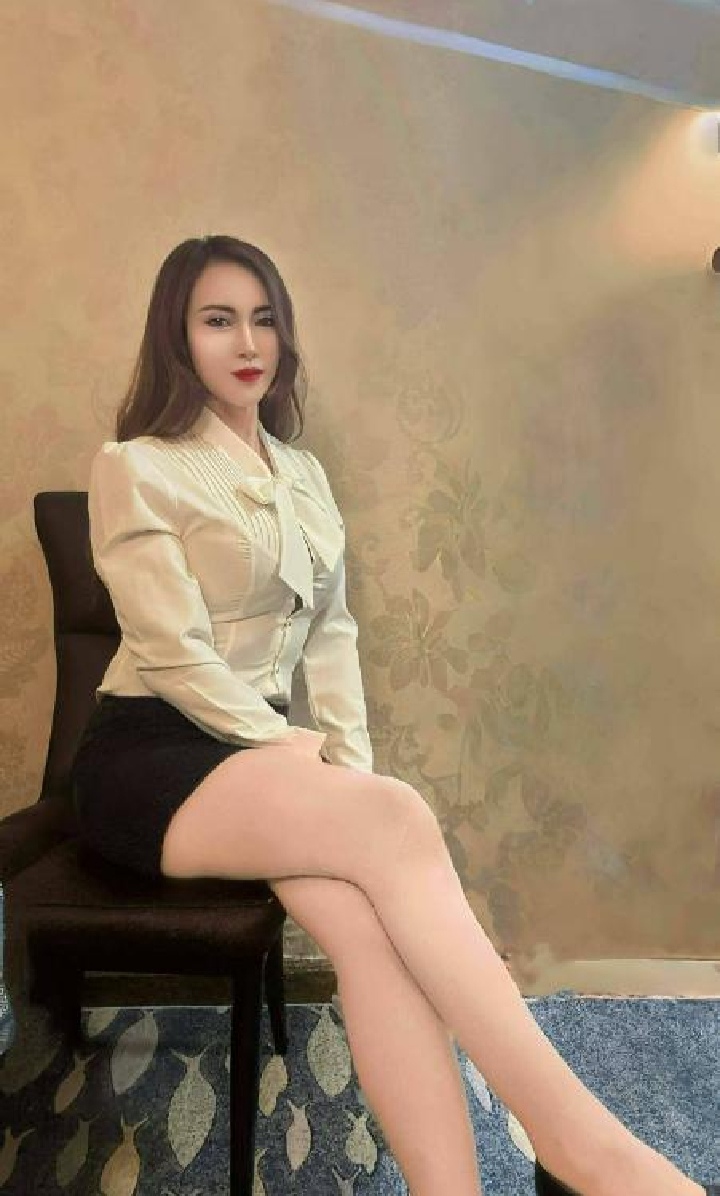 朝阳大奶美腿欲女小可