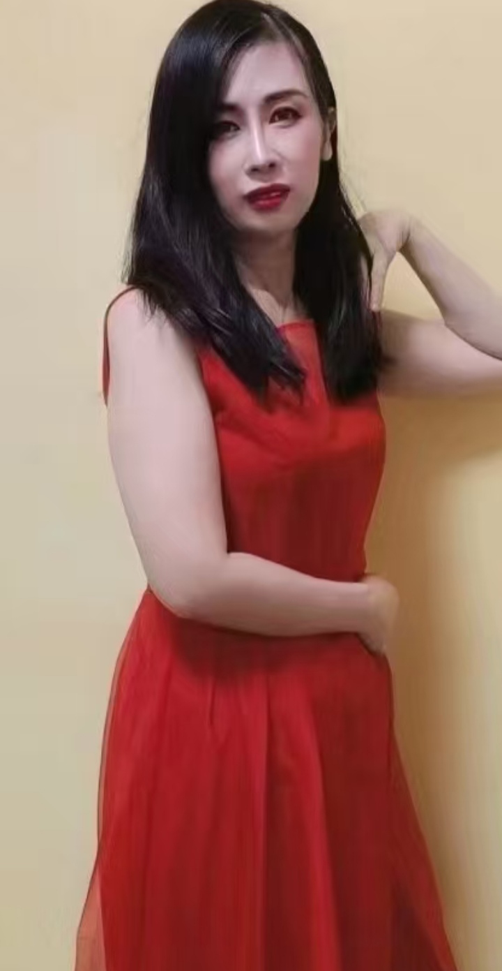 丰满热辣美少妇茜茜