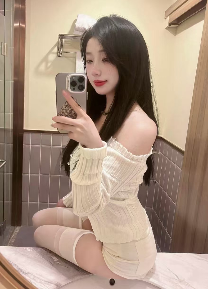 极品身材美妞依依