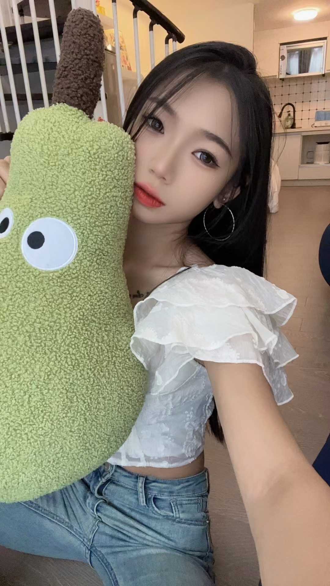 广州湿滑嫩妹小茜