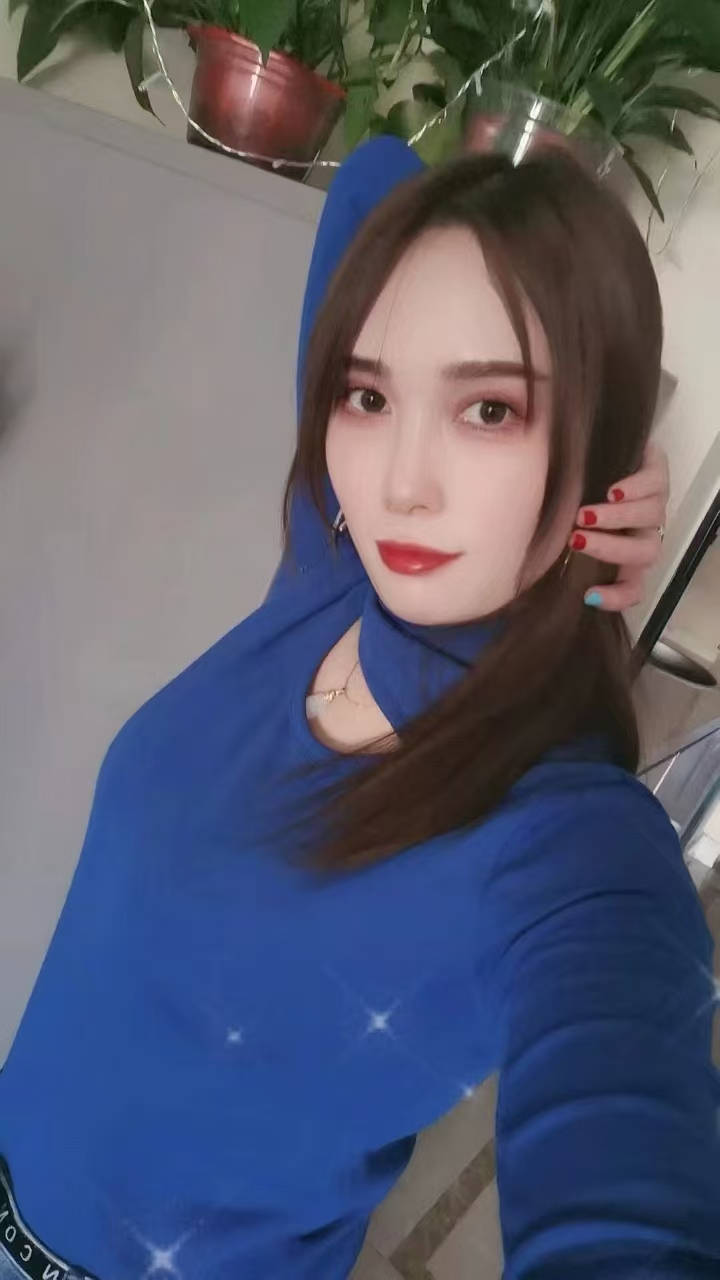 美艳热辣小姐姐可心