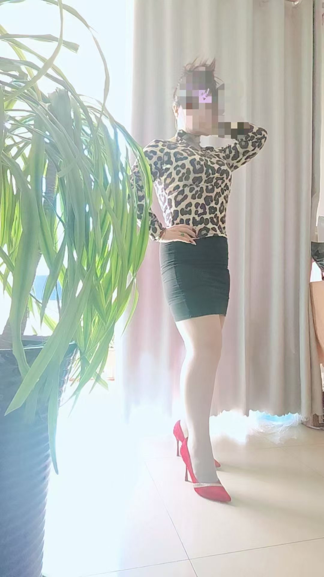 丰满热辣熟女玫瑰姐