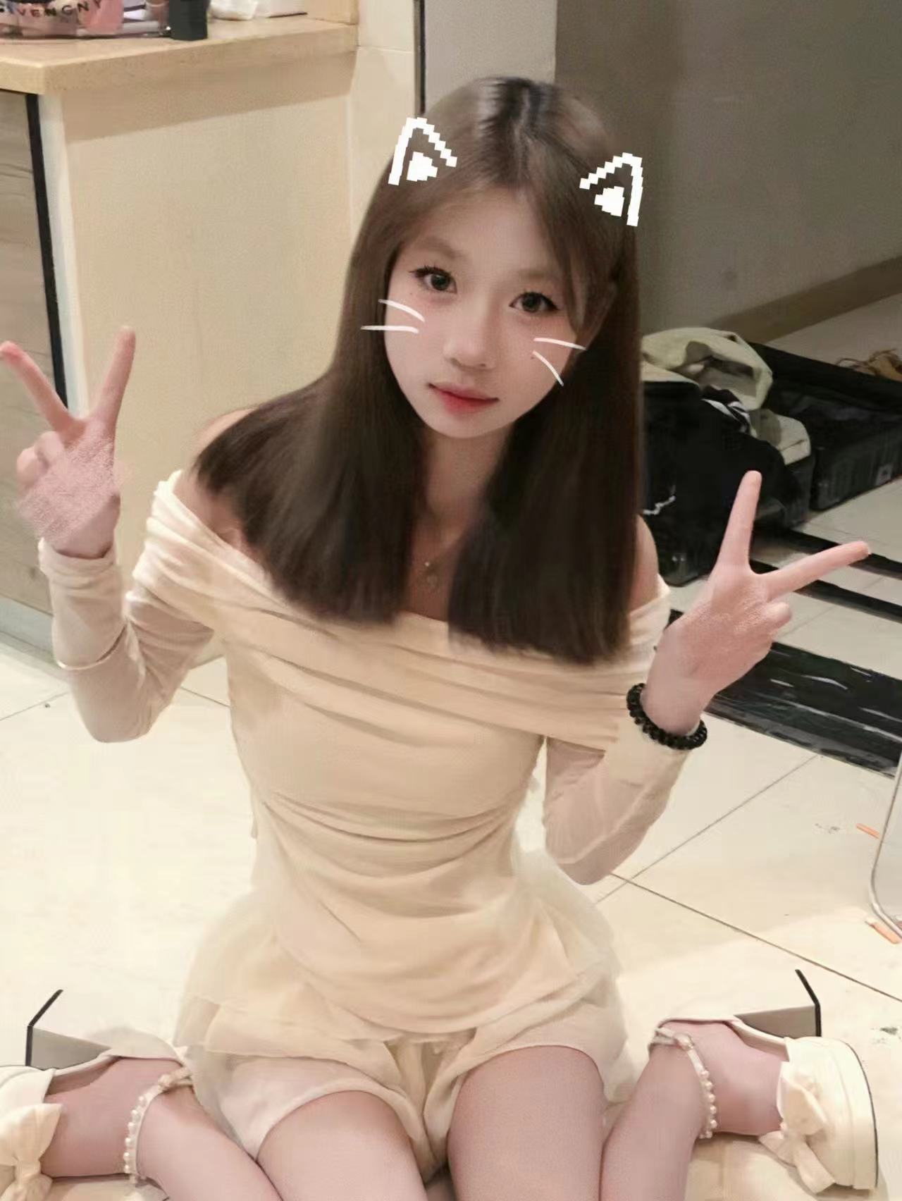 粉嫩白嫩小倪儿