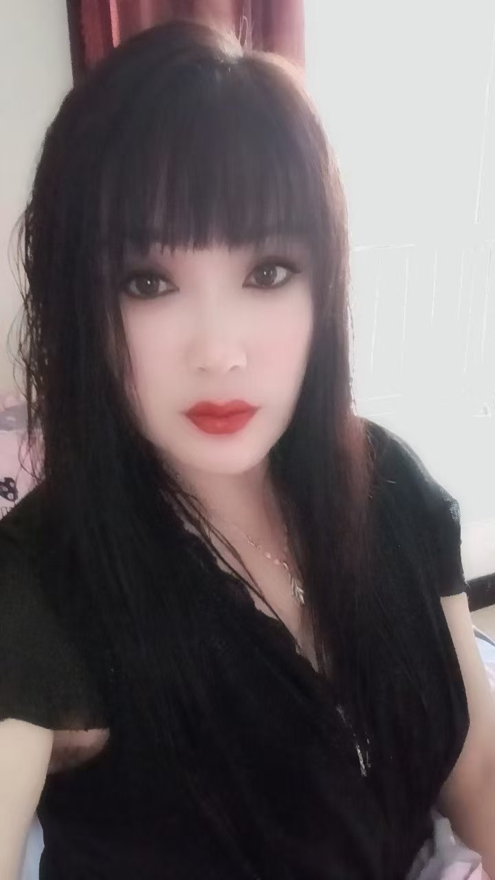 西青美艳少妇小玉