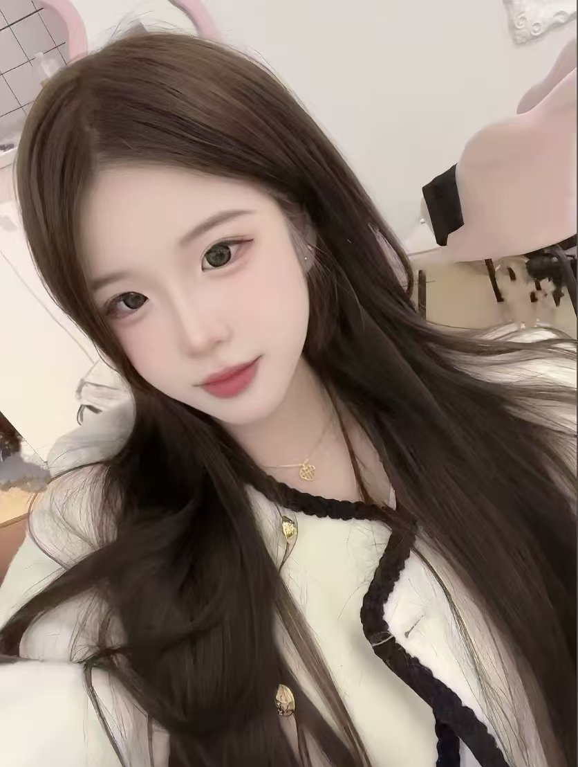 武陵白嫩小萌妹婧儿