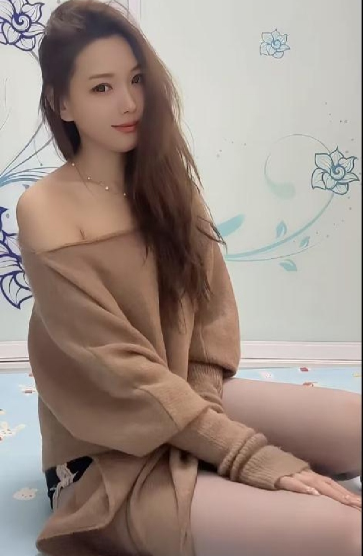 绿园长腿辣妹小雅