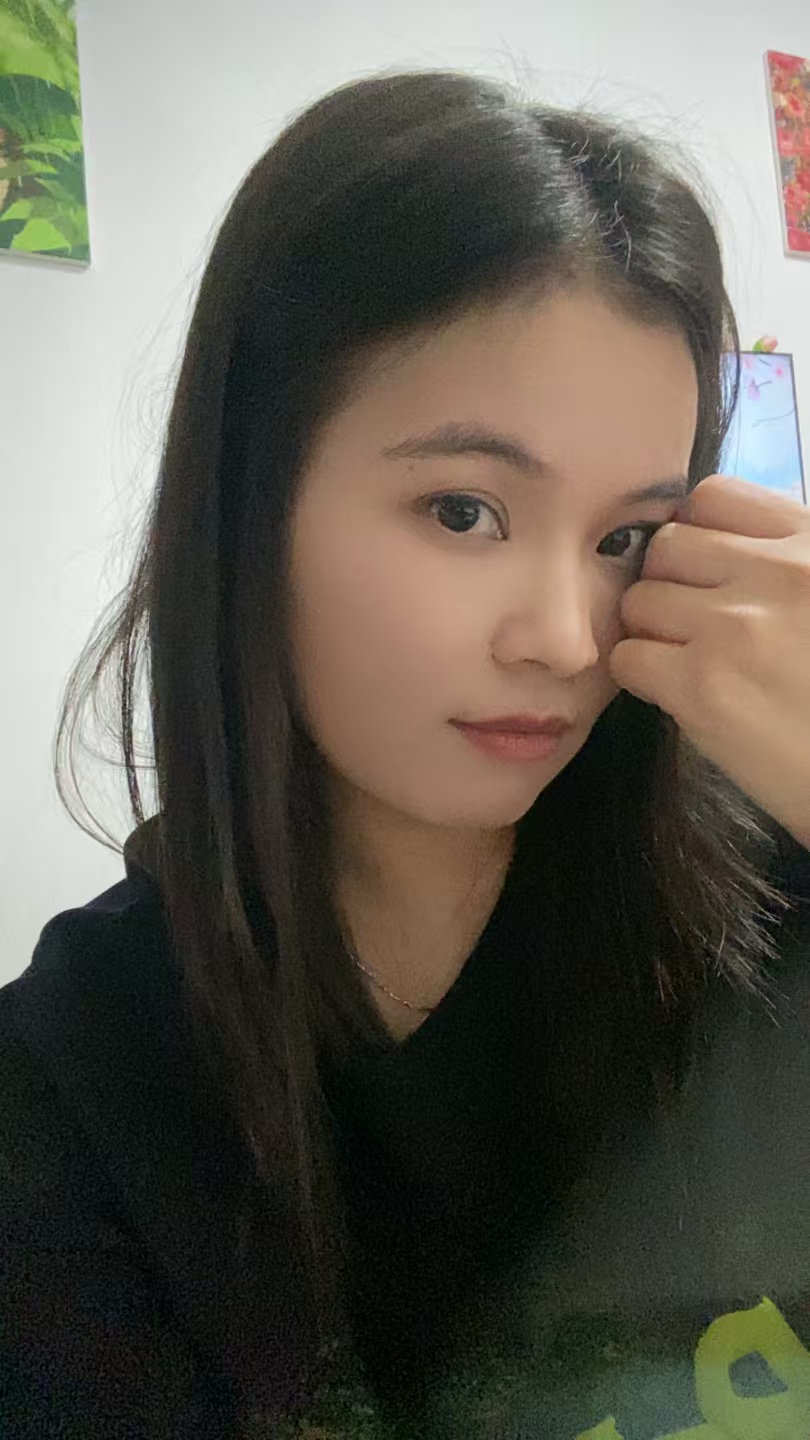 海珠服务系小姐姐佩琪