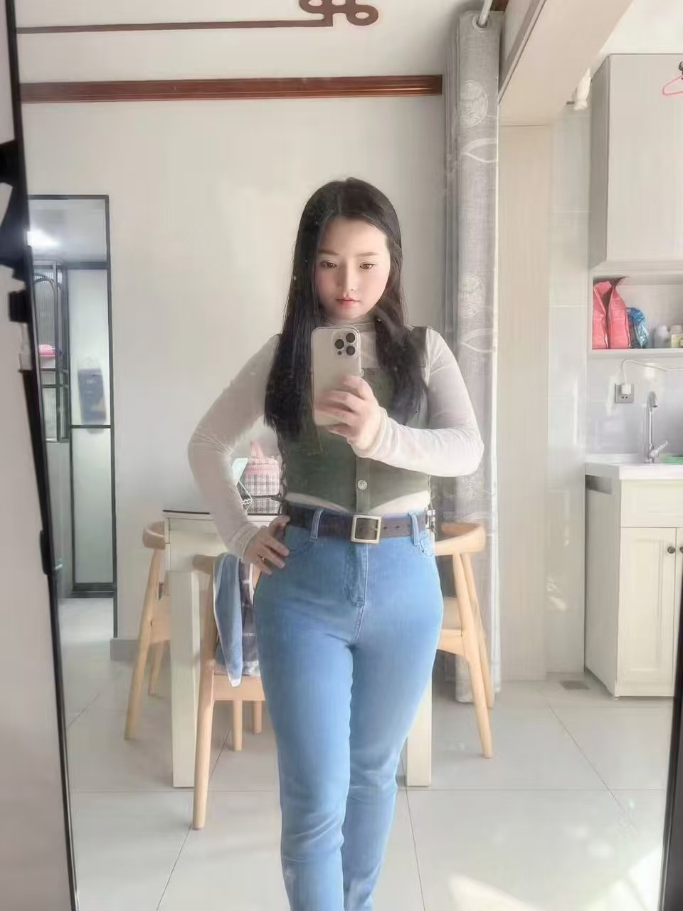 武侯肉感辣妹琴儿