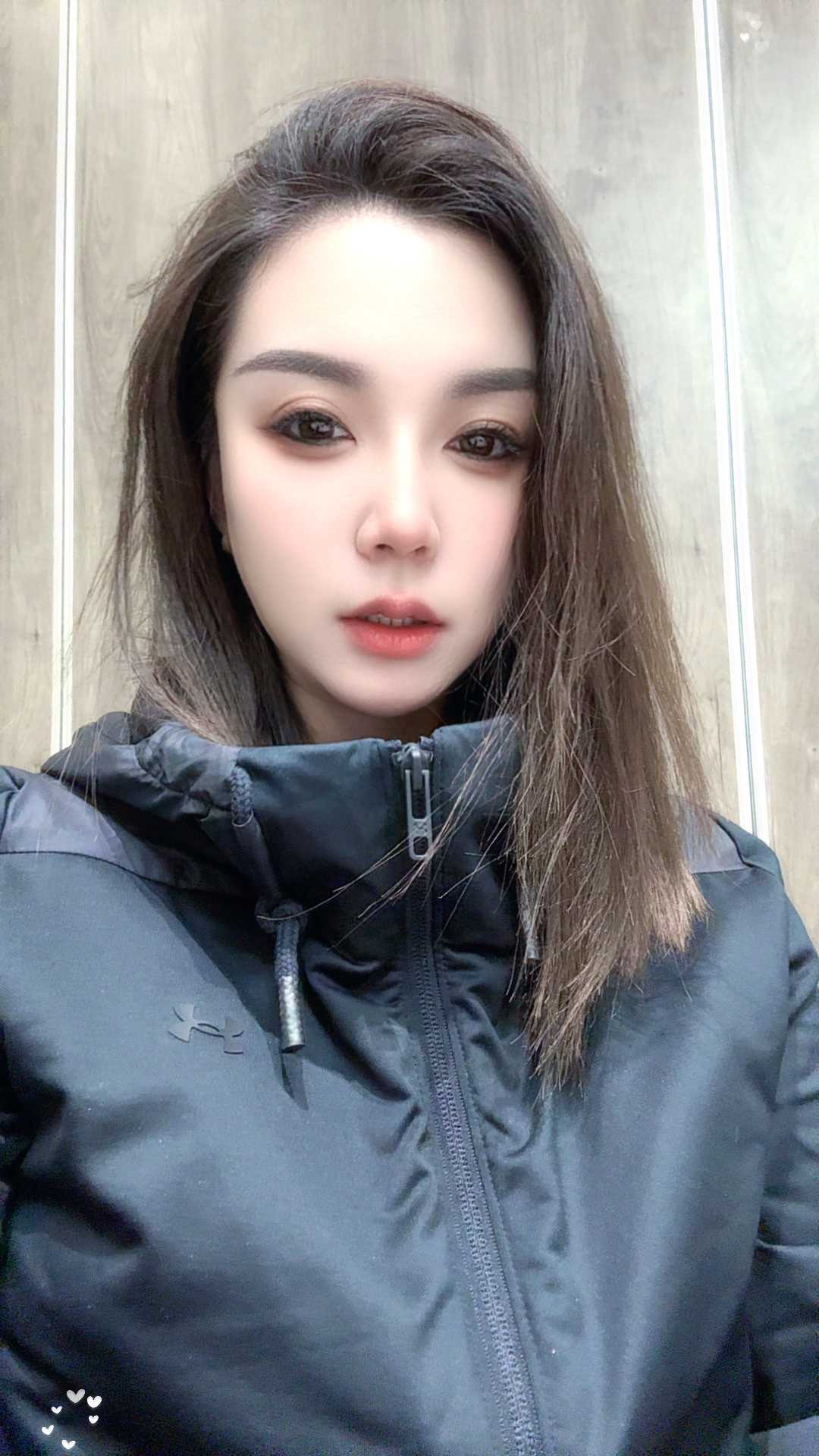 风情热辣御姐梓涵