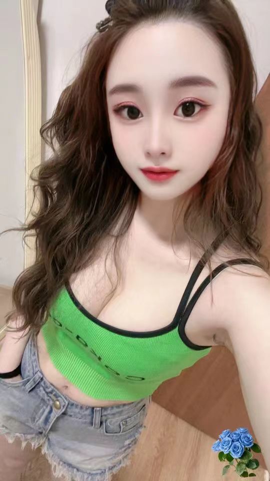 小店大白奶嫩妹寻梦