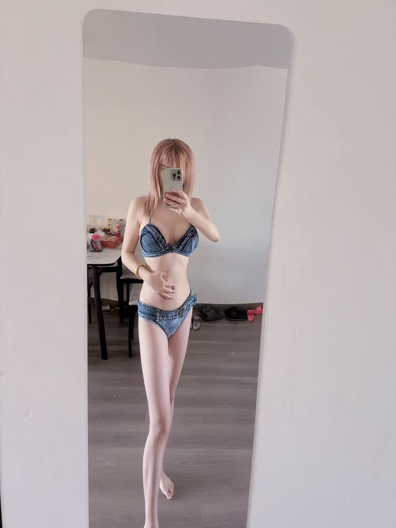 沈北漫画身材辣妹