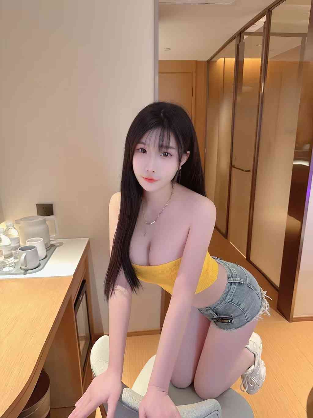 龙泉白嫩辣妹甜馨