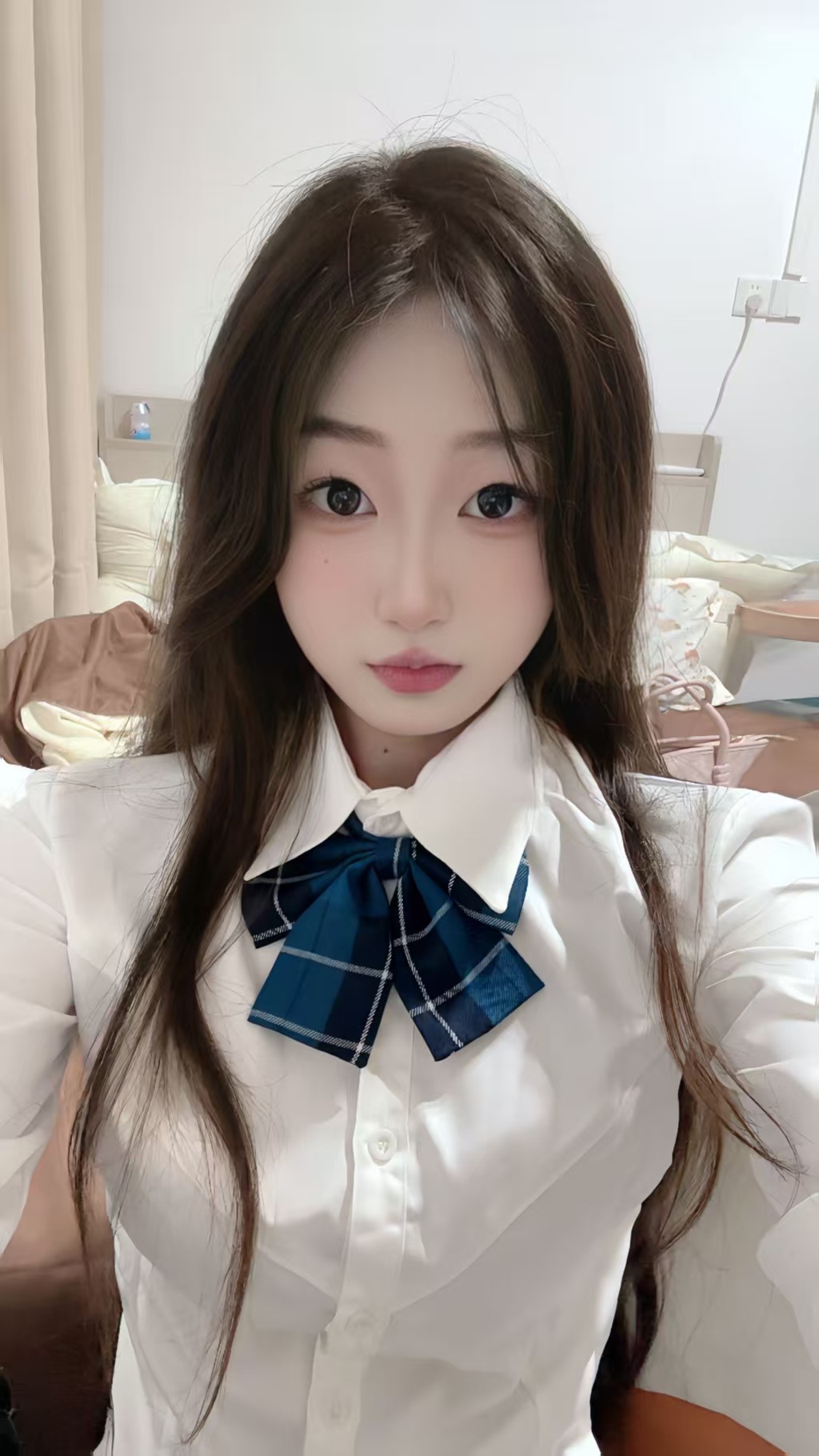 天河制服嫩妞琪琪