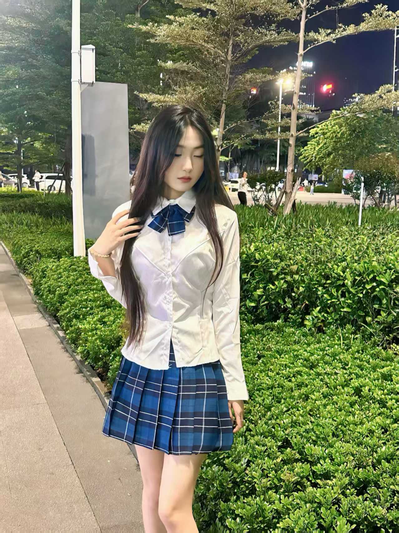 天河制服嫩妞琪琪