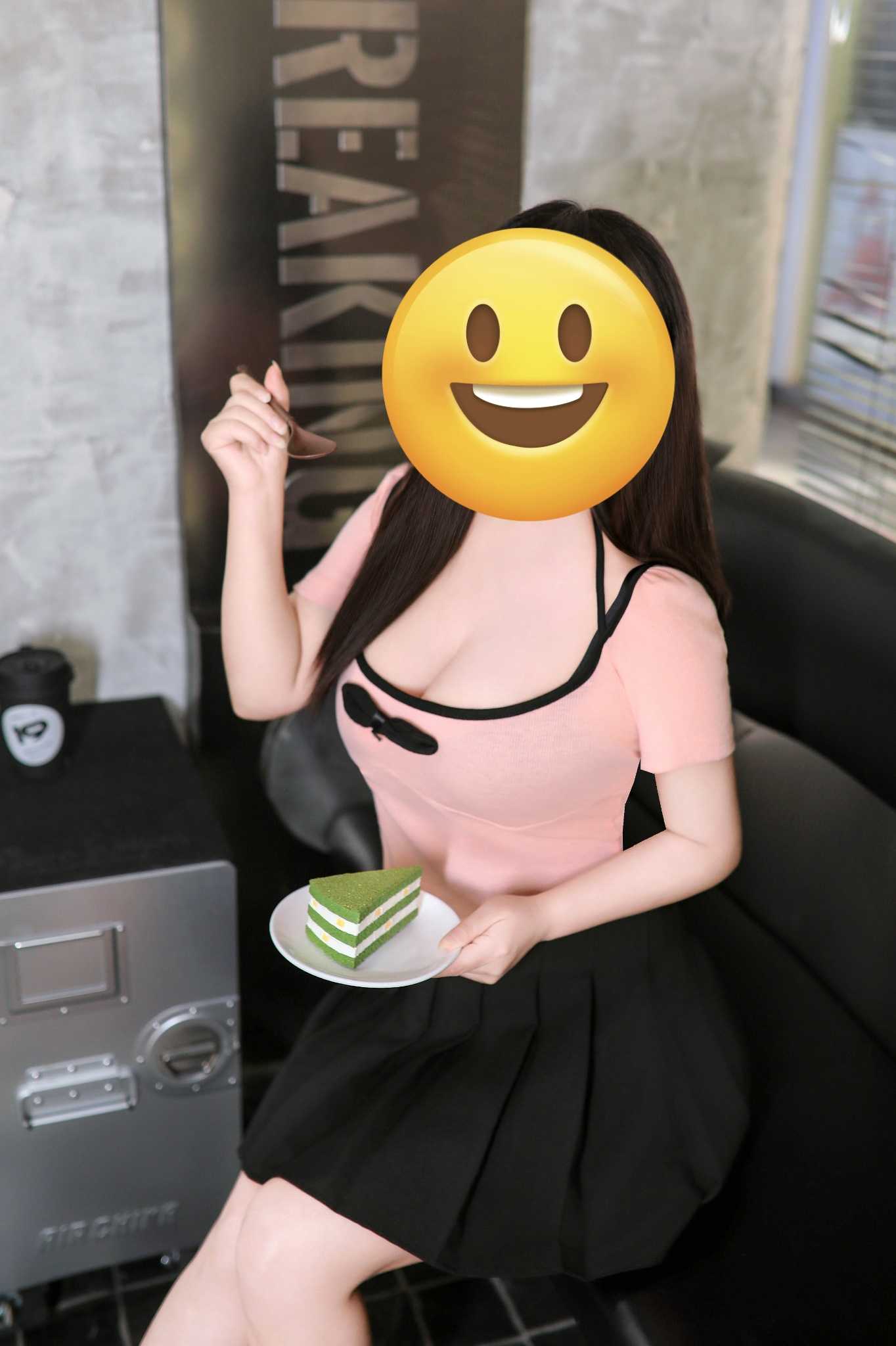 美乳兼职小萝莉