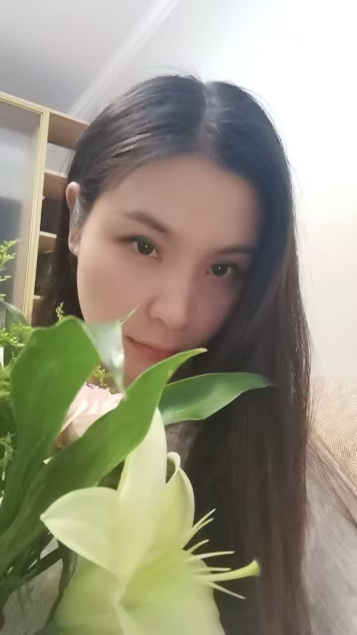 个人开课小姐姐卡哇伊