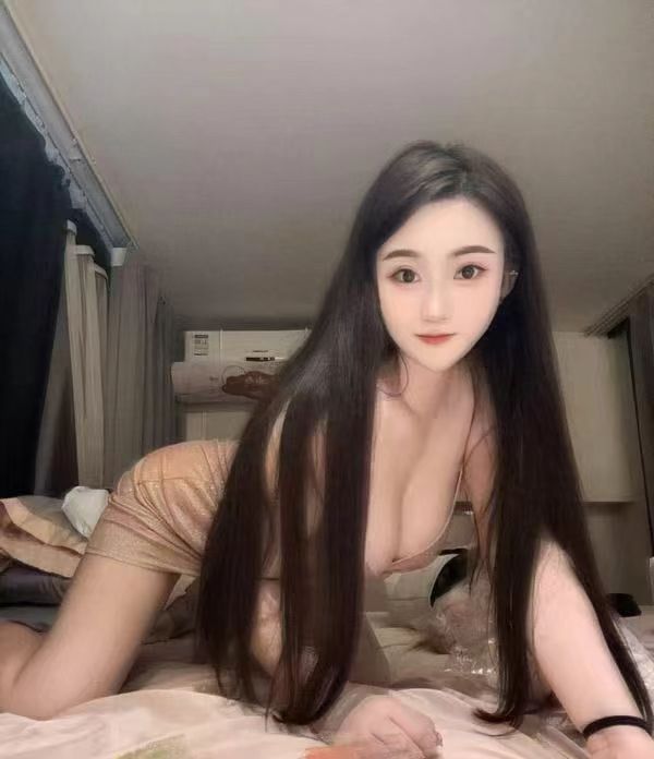 粉嫩多汁白虎兼职学妹