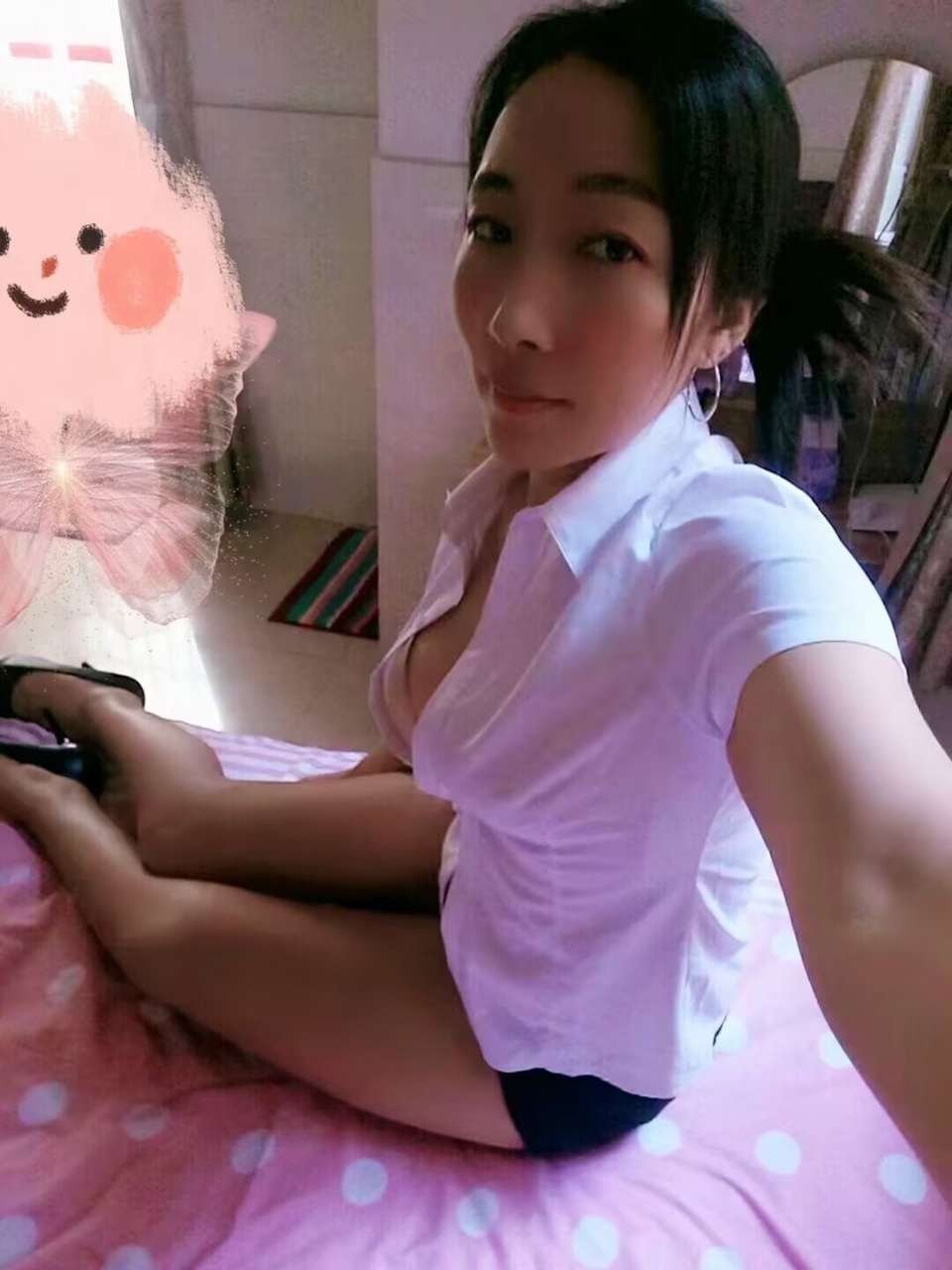 未央热辣服务系小姐姐