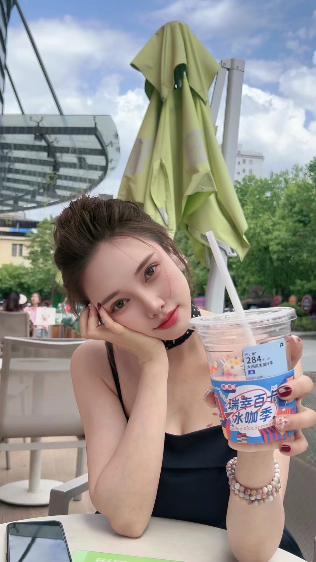 丰乳肥臀美妞小米