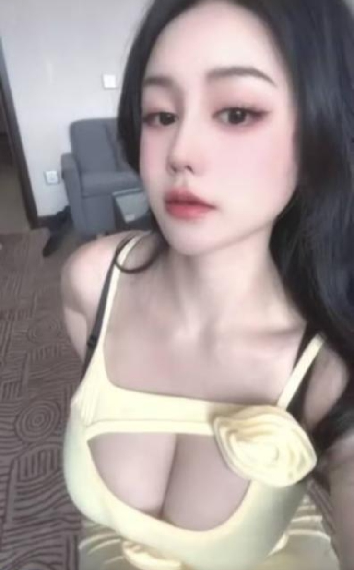 天河e奶辣妹斯斯