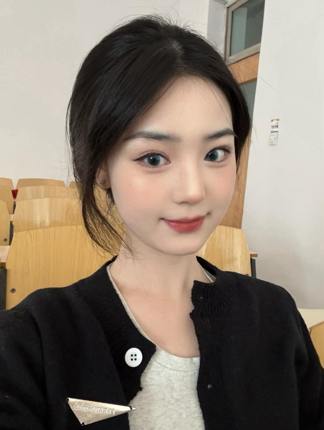 苗条可爱，娃娃脸，个人兼职