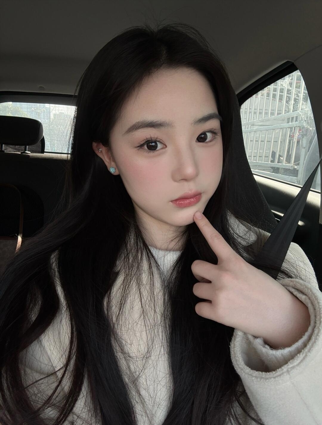 苗条可爱，娃娃脸，个人兼职