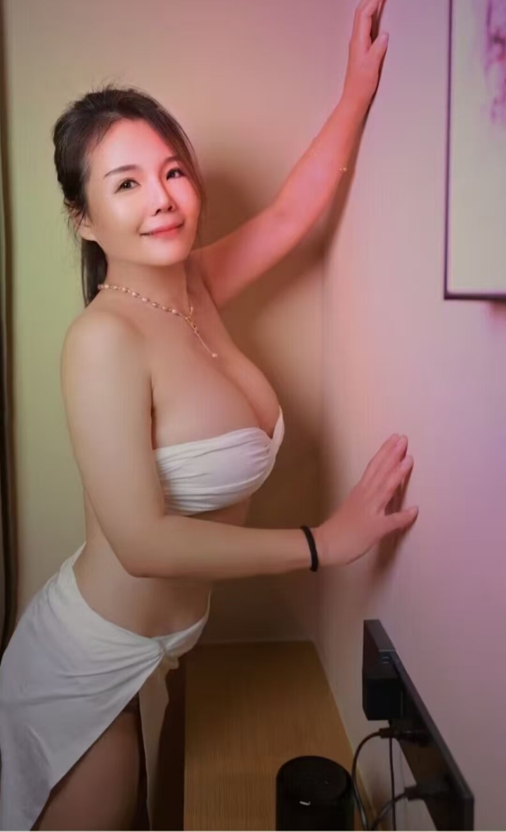 丰润诱人半套瑶瑶姐