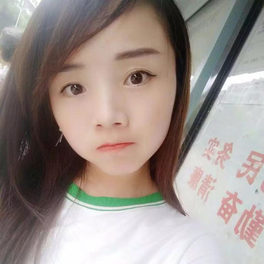 娇小玲珑，可爱萝莉