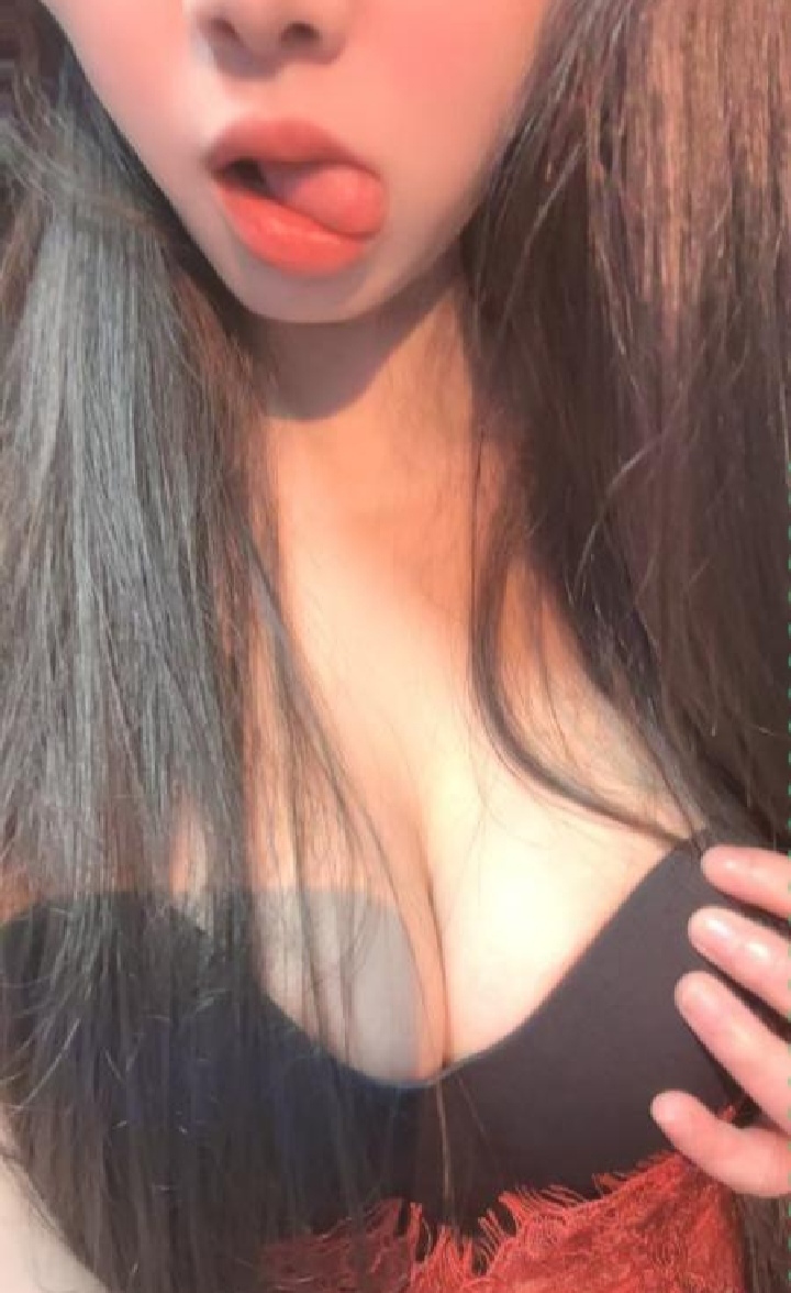 上城美乳尤物明媚儿