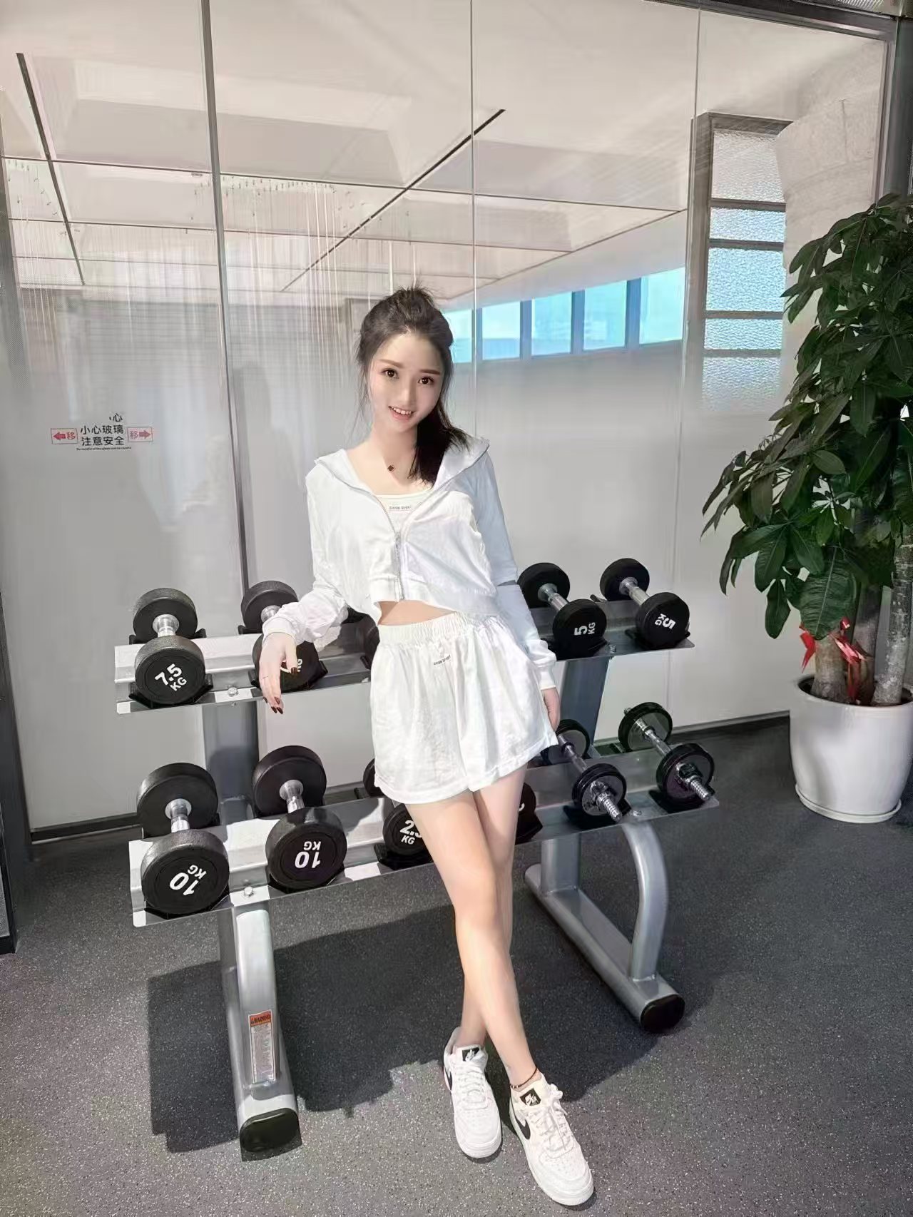 历城甜美女友小丫头