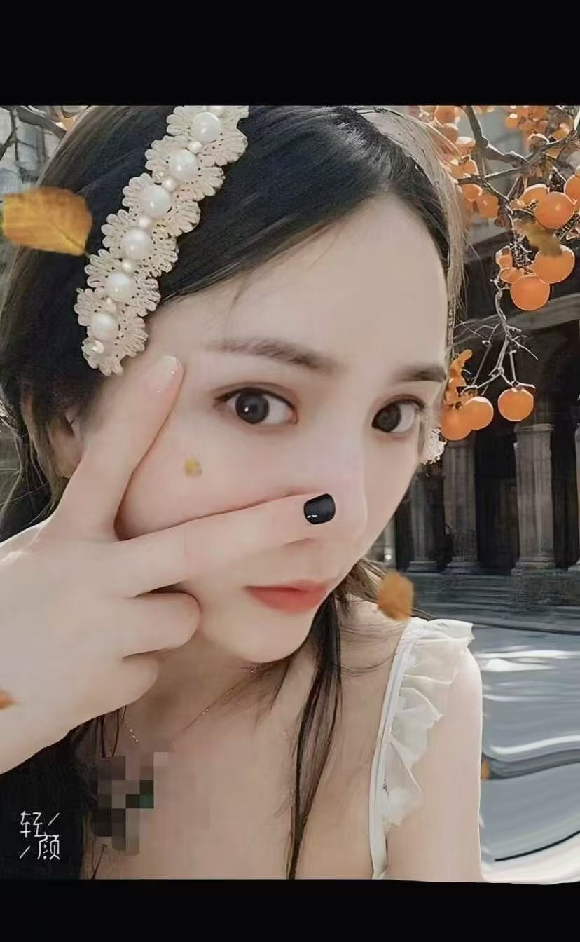 夫子庙身材很棒的樱桃