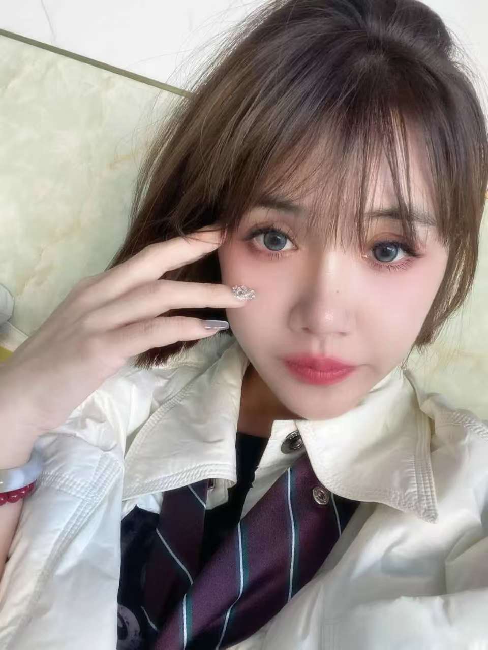 天津西青区短发性感欲小妹妹