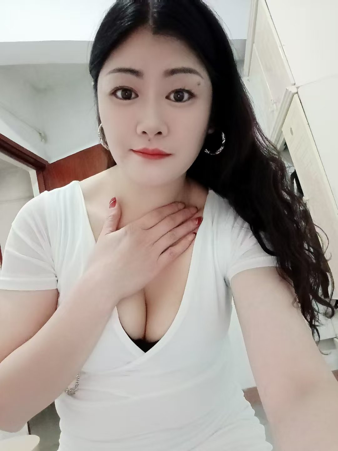 番禺丰乳肥臀辣妹雪儿